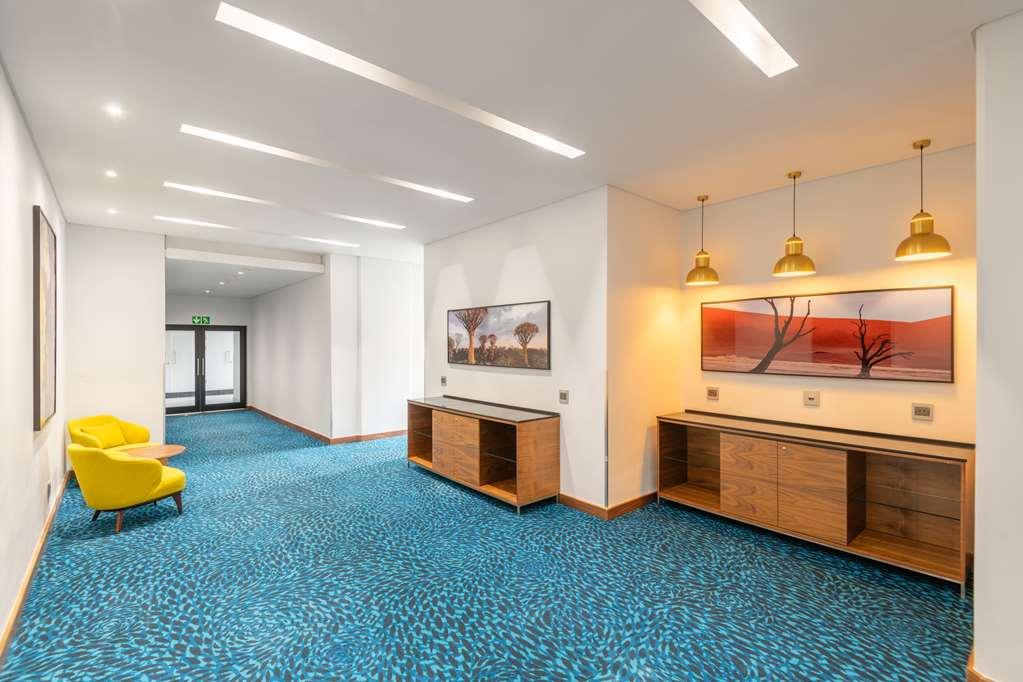 Hilton Garden Inn Windhoek Kemudahan gambar