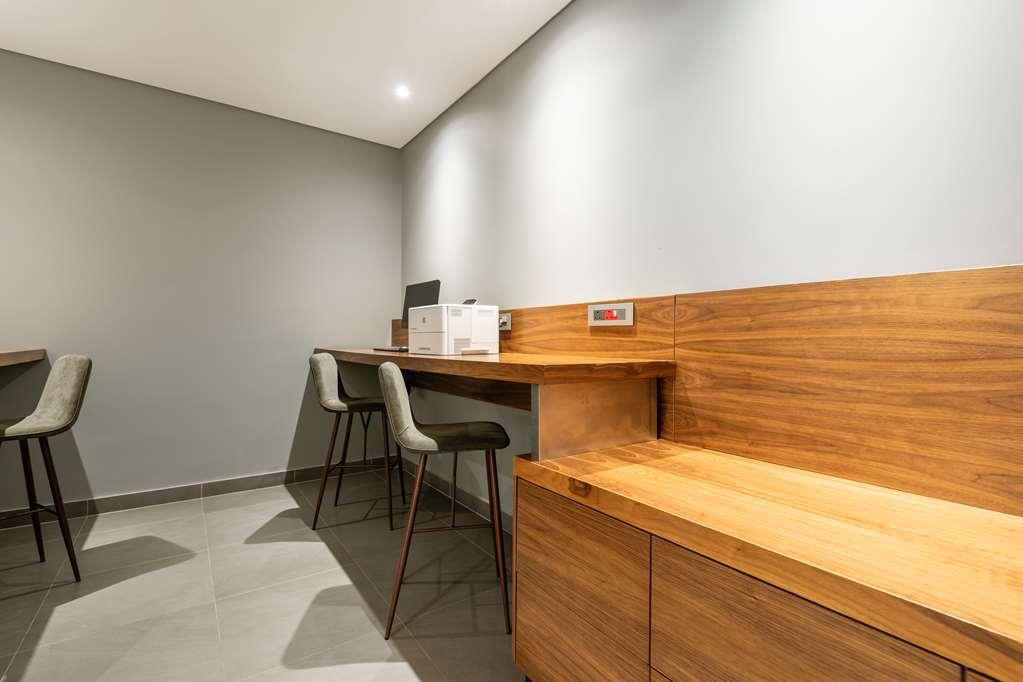 Hilton Garden Inn Windhoek Kemudahan gambar